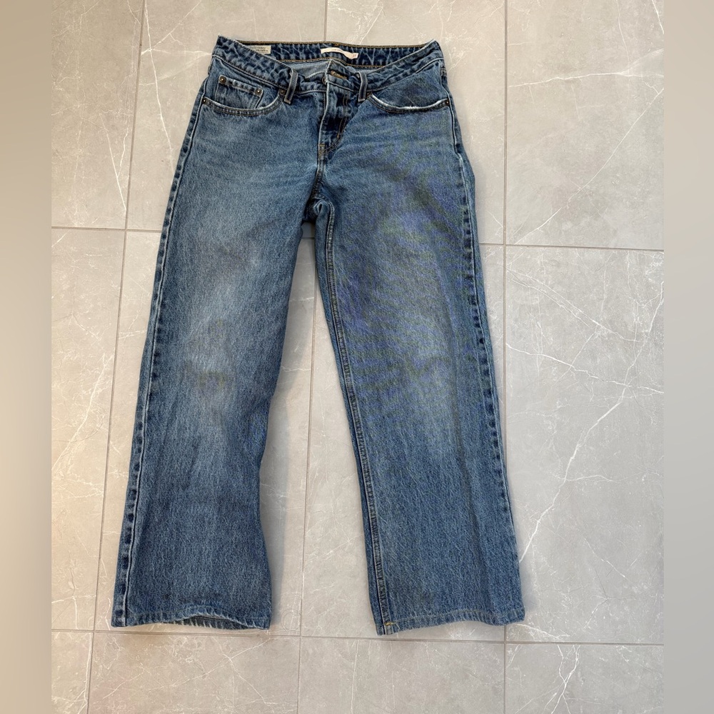 Levi's Low Loose Women’s Jeans in Medium Blue Wash